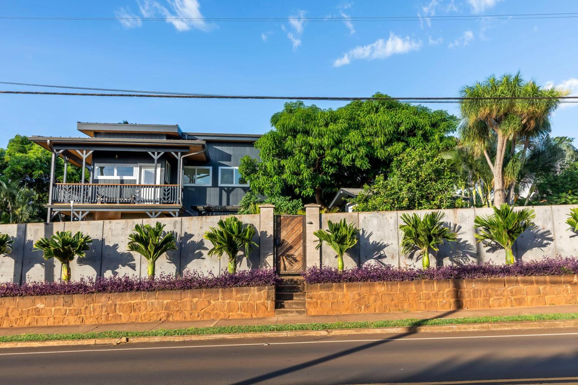 Mangolani Inn Paia Exterior photo